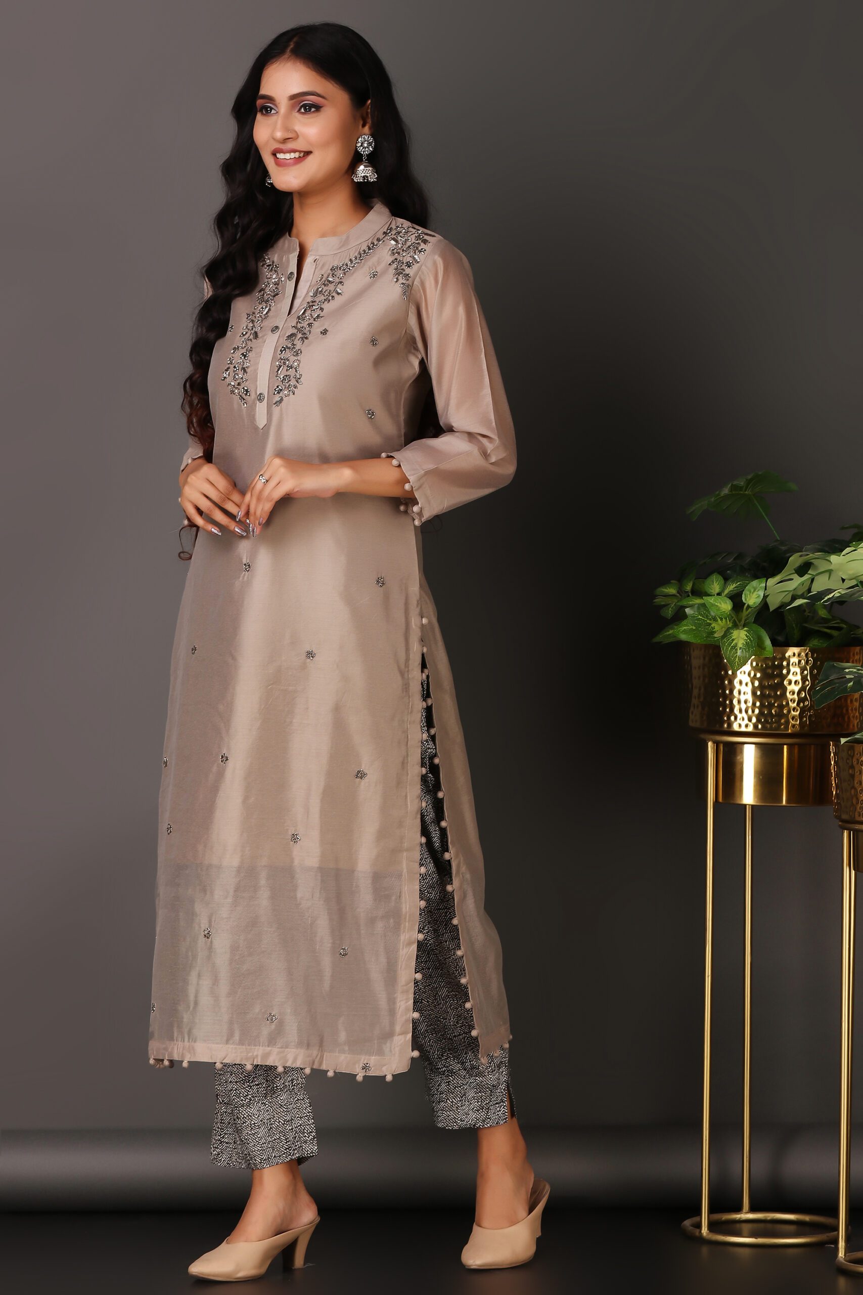 Bold grey colour embroidered kurta set