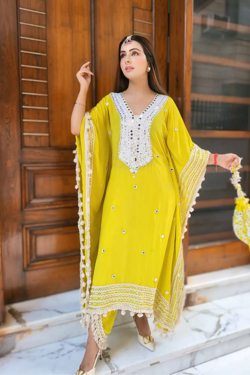 Pure Crepe Hand Embroidery Kaftaan Set