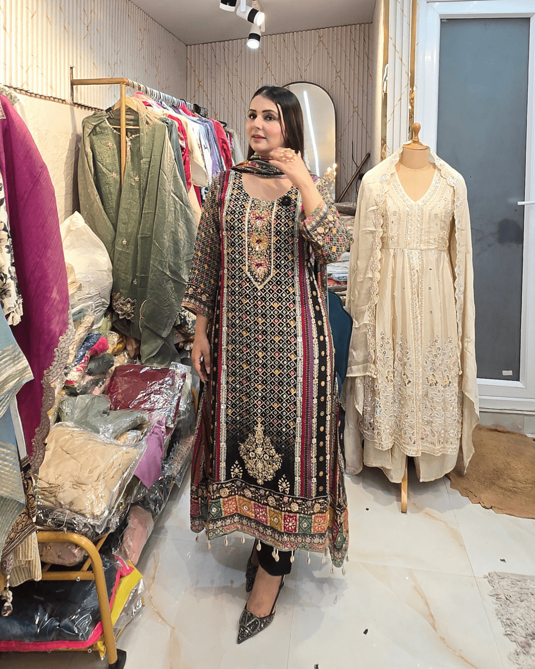 Aabroo Pure Natural Suit Set - Image 5