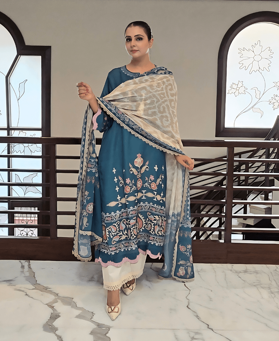 Nooré Pure Natural Crepe Pakistani Kurta Set - Image 2
