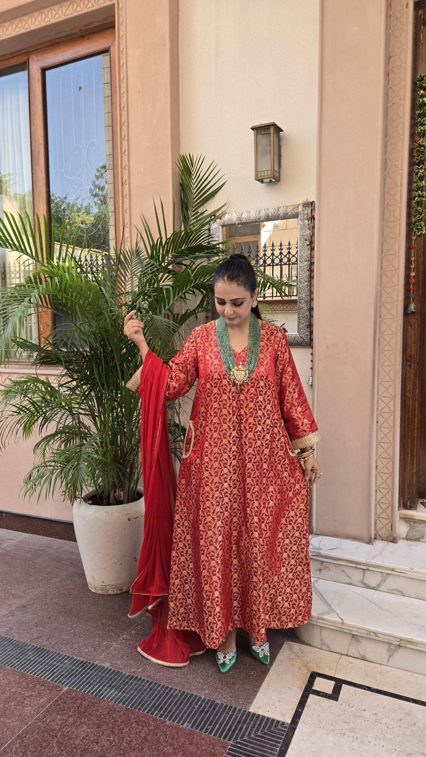 Pure Banarasi Pocket Style Anarkali Set - Image 5