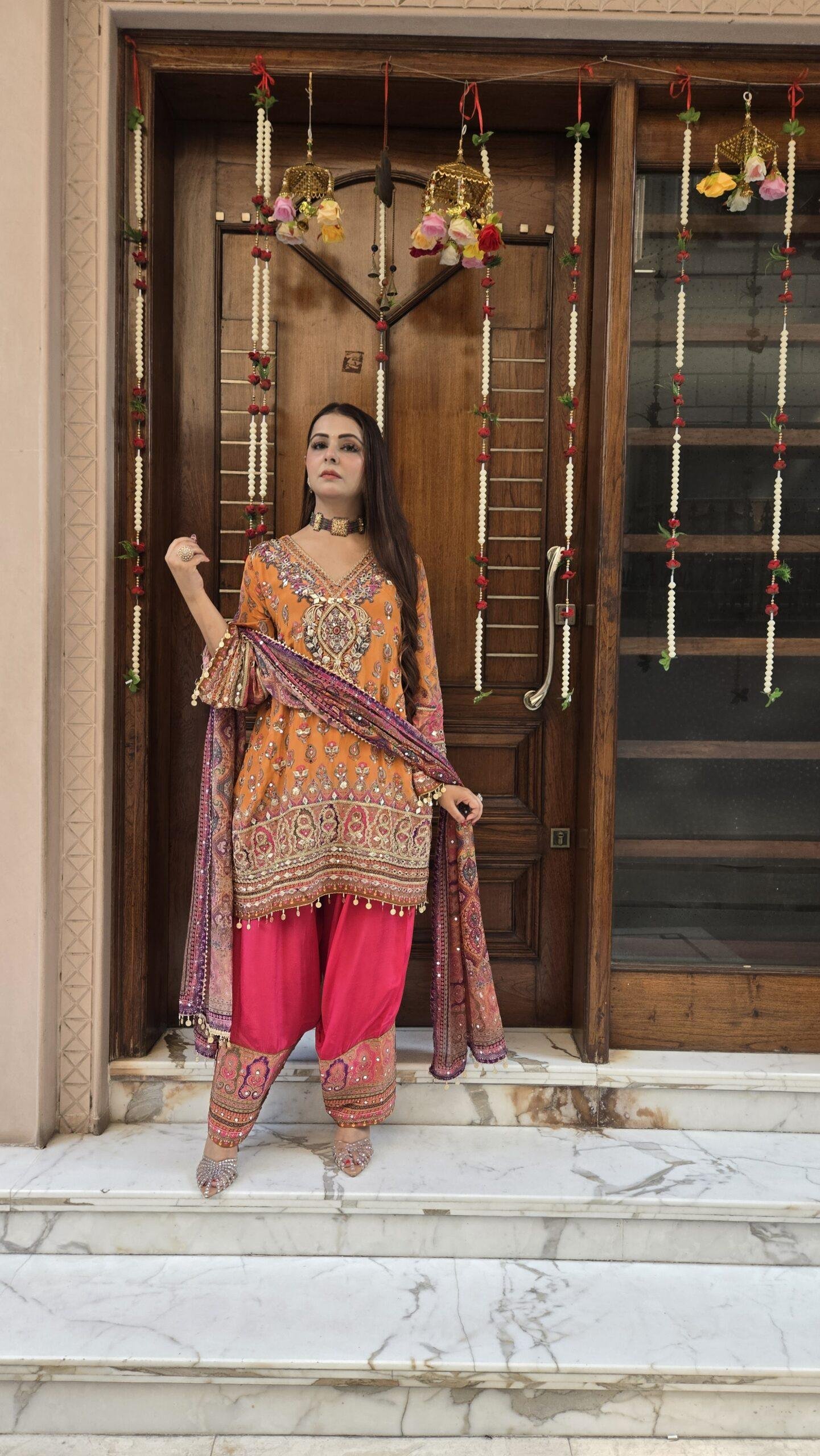 Noor-e-Utsav Festive Suit Set - Image 3