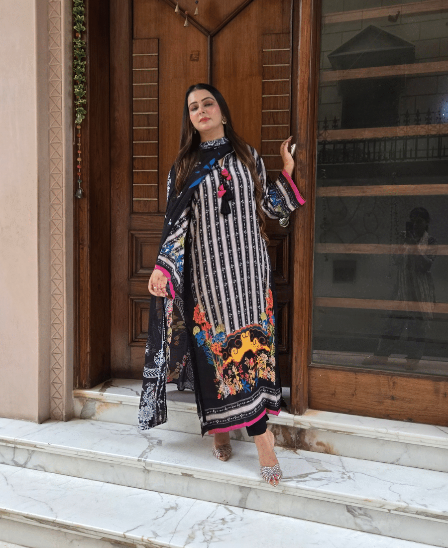 Pakistani Designer Printed Suit Set - Image 6