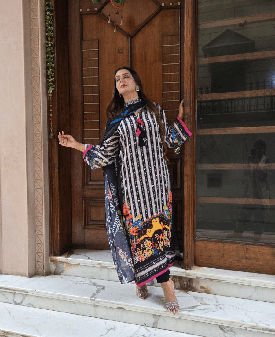 Pakistani Designer Printed Suit Set - Image 5